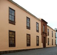 La ciudad de San Cristóbal de la Laguna en Tenerife. Casa de los corregidores. Haga clic para ampliar la imagen.