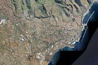 A cidade de Santa Cruz de Tenerife. Foto de satélite. Clicar para ampliar a imagem.