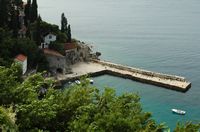 Le village de Trsteno en Croatie. Port de Trsteno. Cliquer pour agrandir l'image dans Adobe Stock (nouvel onglet).