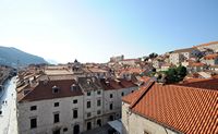 La ville close de Dubrovnik en Croatie. Quartier sud. Vu depuis rempart pile. Cliquer pour agrandir l'image dans Adobe Stock (nouvel onglet).