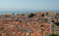 La ville close de Dubrovnik en Croatie. Quartier sud. Vu depuis rempart pile. Cliquer pour agrandir l'image dans Adobe Stock (nouvel onglet).