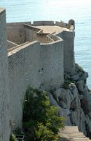 Les fortifications de Dubrovnik en Croatie. Fortifications maritimes. Bastion Sainte-Marguerite. Cliquer pour agrandir l'image dans Adobe Stock (nouvel onglet).