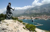 The statue of saint Pierre. Click to enlarge the image in Adobe Stock (new tab).