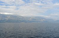 A Riviera de Makarska visto desde o mar. Clicar para ampliar a imagem.