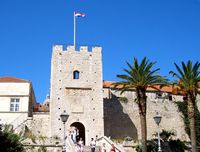 La ville de Korčula, île de Korčula en Croatie. Porte du sud. Cliquer pour agrandir l'image.