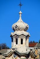 Der Kirchturm der Kirche (Autor Ikrokar). Klicken, um das Bild in Flickr zu vergrößern (neue Nagelritze).