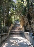 La presqu'île de Marjan à Split en Croatie. Les escaliers menant au mont Marjan (auteur Kpmst7). Cliquer pour agrandir l'image dans Flickr (nouvel onglet).