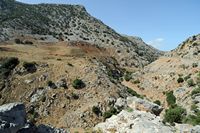 Le village de Goniès en Crète. Les gorges de Gonies. Cliquer pour agrandir l'image dans Adobe Stock (nouvel onglet).