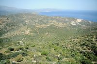 La ville d’Agios Nikolaos en Crète. Le golfe de Mirabello vu à partir de Moni Faneromeni. Cliquer pour agrandir l'image dans Adobe Stock (nouvel onglet).