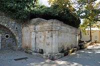 La ville d'Évangélismos en Crète. La fontaine d'Amariano. Cliquer pour agrandir l'image dans Adobe Stock (nouvel onglet).