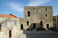 La ville de Gazi en Crète. Le palais Modino à Rodia. Cliquer pour agrandir l'image dans Adobe Stock (nouvel onglet).
