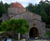 Le monastère de Thari à Rhodes. Cliquer pour agrandir l'image.
