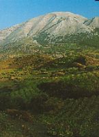 O monte Atavyros à Rodes. Clicar para ampliar a imagem.