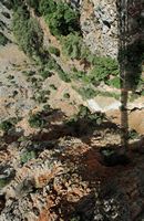 Le village d’Anopoli en Crète. Les gorges d'Aradaina. Cliquer pour agrandir l'image.