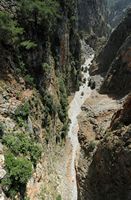 Le village d’Anopoli en Crète. Les gorges d'Aradaina. Cliquer pour agrandir l'image.