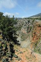 Le village d’Anopoli en Crète. Les gorges d'Aradaina. Cliquer pour agrandir l'image.