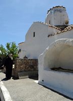 Le village d’Anopoli en Crète. L'église Saint-Michel Archange à Aradaina. Cliquer pour agrandir l'image.