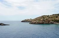 Le village d’Anopoli en Crète. L'église Saint-Charalampe sur la presqu'île de Loutro. Cliquer pour agrandir l'image.