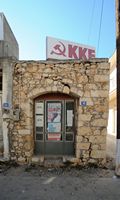 Le village d'Arkalochori en Crète. Dégâts du séisme du 27 septembre 2021. Cliquer pour agrandir l'image.