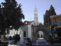 Église du village de Psinthos à Rhodes. Cliquer pour agrandir l'image.