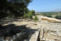 Le village de Tympaki en Crète. La villa minoenne d'Agia Triada. Cliquer pour agrandir l'image.