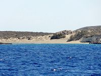 Le village de Ziros en Crète. La plage de Kamalérès sur l'île de Koufonissi (auteur Olaf Tausch). Cliquer pour agrandir l'image.