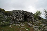 Le village de Zoniana en Crète. Cabane de berger ou mitato près de Zoniana. Cliquer pour agrandir l'image.