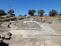 Le site archéologique de Gortyne en Crète. L'autel du temple d'Apollon Pythien (auteur Olaf Tausch). Cliquer pour agrandir l'image.
