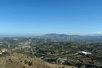 La ville d’Archanès en Crète. Le mont Giouchtas vu depuis Rhizénia. Cliquer pour agrandir l'image.
