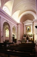 La vieille ville de La Canée en Crète. L'église catholique en 1995. Cliquer pour agrandir l'image.