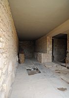 Le palais de Cnossos à Héraklion en Crète. Corridor des baies. Cliquer pour agrandir l'image.