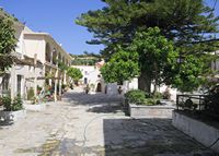La ville d’Héraklion en Crète. Cour du monastère de Paliani (auteur C. Messier). Cliquer pour agrandir l'image.