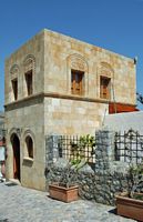 Hotel, huis van kapitein in de oude stad Lindos in Rhodos. Klikken om het beeld te vergroten.