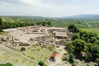 Le palais de Phaistos en Crète. Vue d'ensemble du palais de Phaistos (auteur Anna Tsolidou). Cliquer pour agrandir l'image.