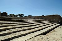 Le palais de Phaistos en Crète. L'escalier monumental. Cliquer pour agrandir l'image.