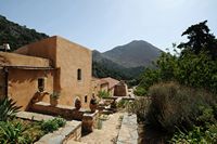 La ville de Pérama en Crète. Le monastère de Vossakos. Cliquer pour agrandir l'image.