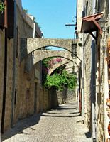 A cidade medieval de Rodes - Pista de Rodes. Clicar para ampliar a imagem.