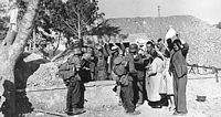 La ville de Viannos en Crète. Otages des soldats allemands. Cliquer pour agrandir l'image.