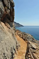 Le village d'Assimi en Crète. Le sentier de randonnée de Moni Koudouma à Agios Ioannis. Cliquer pour agrandir l'image dans Panoramio (nouvel onglet).