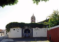 Le monastère Sainte-Claire de Funchal à Madère. Le monastère de Santa Clara. Cliquer pour agrandir l'image.