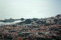 The port seen since Terreiro da Luta. Cliquer pour agrandir l'image.