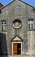 La ville close de Kotor au Monténégro. Église Sainte-Claire. Cliquer pour agrandir l'image.
