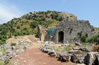 Le site archéologique de Kaunos en Anatolie. Le vomitorium du théâtre. Cliquer pour agrandir l'image dans Adobe Stock (nouvel onglet).