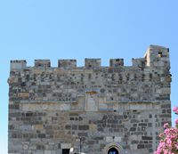 Le château Saint-Pierre à Bodrum en Anatolie. Écussons de la tour d'Angleterre. Cliquer pour agrandir l'image dans Adobe Stock (nouvel onglet).