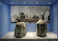Le site de Didymes en Anatolie. Statues de prêtres de la Voie sacrée au musée de Milet. Cliquer pour agrandir l'image.