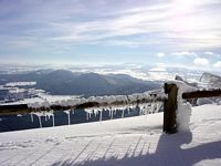 Le Puy de Dôme en Auvergne. en hiver. Cliquer pour agrandir l'image.
