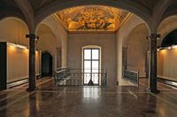 Le palais March à Palma de Majorque. Le palier du premier étage. Cliquer pour agrandir l'image dans Adobe Stock (nouvel onglet).