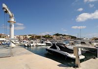 Het dorp Cala Rajada in Majorca - De haven. Klikken om het beeld te vergroten in Adobe Stock (nieuwe tab).