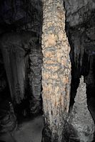 Le Grotte di Arta a Maiorca - La sala dell'Inferno. Clicca per ingrandire l'immagine in Adobe Stock (nuova unghia).