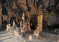 Los Cuevas de Artà en Mallorca - La sala del Vestibulo. Haga clic para ampliar la imagen en Adobe Stock (nueva pestaña).